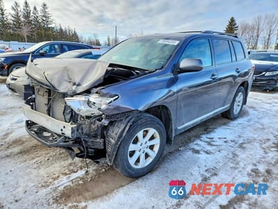 2013 TOYOTA HIGHLANDER BASE 5TDBK3EH8DS206026 - główne zdjęcie licytacji z USA - miniatura