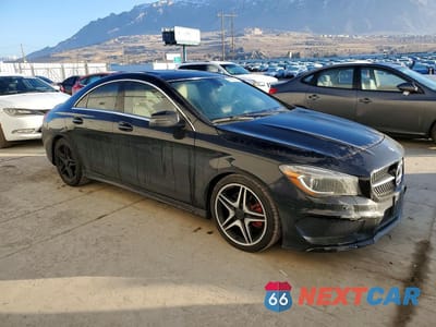 Czwarte zdjęcie samochodu z boku: 2014 MERCEDES-BENZ CLA 250 VIN:WDDSJ4EBXEN063601 - miniatura