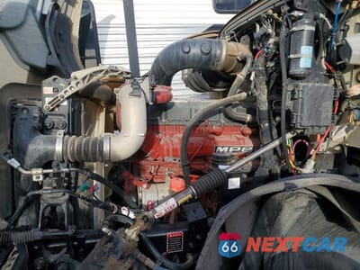 Zdjęcie 7 z 10 samochodu: 2020 MACK ANTHEM SEMI TRUCK VIN:1M1AN3GY8LM013627 - miniatura