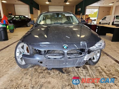 Piąte zdjęcie samochodu w środku: 2014 BMW 328 I VIN:WBA3A5C58EP601148 - miniatura