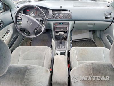 Zdjęcie 8 z 11 samochodu: 1995 HONDA ACCORD LX VIN:1HGCD5639SA093180 - miniatura