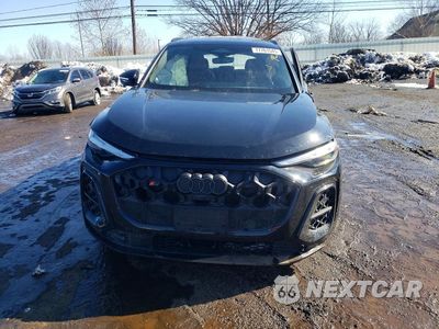Piąte zdjęcie samochodu w środku: 2025 AUDI SQ5 PRESTIGE VIN:WA135AGU4S2078506 - miniatura