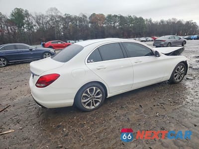 Trzecie zdjęcie samochodu z tyłu: 2017 MERCEDES-BENZ C 300 VIN:55SWF4JB2HU232479 - miniatura