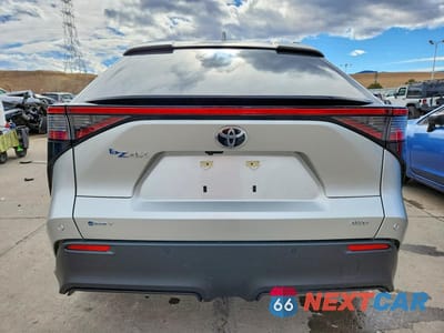 Zdjęcie 6 z 14 samochodu: 2024 TOYOTA BZ4X XLE VIN:JTMABACA2RA058983 - miniatura
