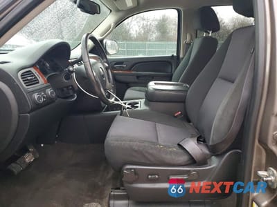 Zdjęcie 7 z 14 samochodu: 2013 GMC YUKON SLE VIN:1GKS2AE03DR357907 - miniatura