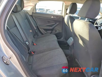 Zdjęcie 10 z 13 samochodu: 2019 VOLKSWAGEN JETTA S VIN:3VWC57BU5KM241718 - miniatura