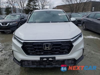 Piąte zdjęcie samochodu w środku: 2025 HONDA CR-V EX VIN:2HKRS4H46SH454811 - miniatura