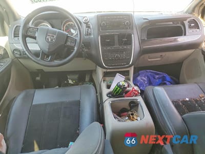 Zdjęcie 8 z 14 samochodu: 2016 DODGE GRAND CARAVAN SXT VIN:2C4RDGCG2GR220110 - miniatura