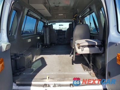 Zdjęcie 10 z 13 samochodu: 2009 FORD E150 AMBULANCE VIN:1FTNS14W99DA40443 - miniatura
