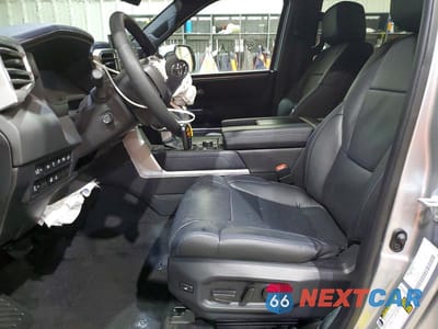Zdjęcie 7 z 13 samochodu: 2025 TOYOTA TUNDRA PLATINUM VIN:5TFNA5DB3SX321407 - miniatura
