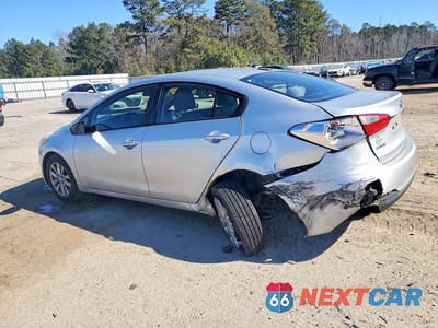 Drugie zdjęcie samochodu z przodu: 2015 KIA FORTE LX VIN:KNAFX4A68F5327187 - miniatura