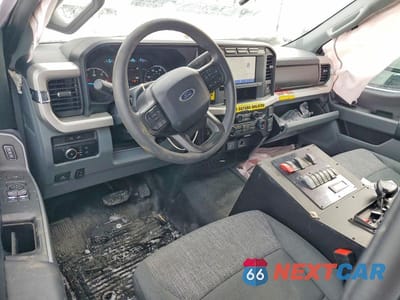 Zdjęcie 8 z 13 samochodu: 2024 FORD F350 SUPER DUTY AMBULANCE VIN:1FDRF3HN5RDA26893 - miniatura