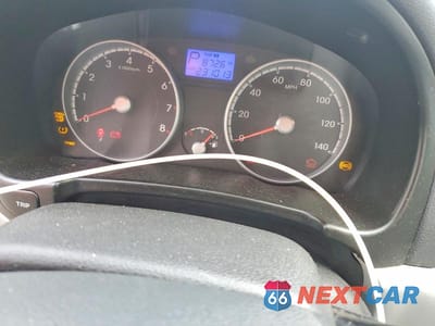 Zdjęcie 9 z 12 samochodu: 2011 HYUNDAI ACCENT GLS VIN:KMHCN4ACXBU618318 - miniatura