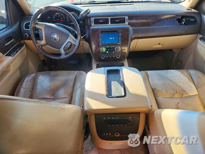 Zdjęcie 8 z 14 samochodu: 2010 GMC YUKON XL DENALI VIN:1GKUKMEF2AR217809 - miniatura