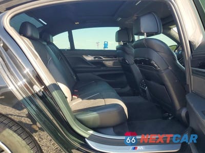 Zdjęcie 10 z 12 samochodu: 2019 BMW 750 XI VIN:WBA7F2C5XKB240502 - miniatura