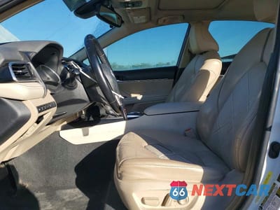 Zdjęcie 7 z 11 samochodu: 2018 TOYOTA CAMRY HYBRID XLE VIN:4T1B21HK1JU004420 - miniatura