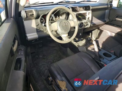 Zdjęcie 8 z 12 samochodu: 2007 TOYOTA FJ CRUISER BASE VIN:JTEBU11F770005353 - miniatura
