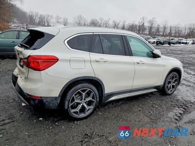 Trzecie zdjęcie samochodu z tyłu: 2018 BMW X1 XDRIVE28I VIN:WBXHT3C34J5L34055 - miniatura