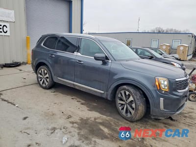 Czwarte zdjęcie samochodu z boku: 2021 KIA TELLURIDE EX VIN:5XYP3DHC0MG118397 - miniatura