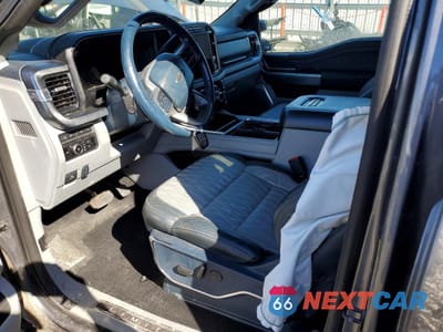 Zdjęcie 7 z 13 samochodu: 2023 FORD F250 SUPER DUTY VIN:1FT8W2BM1PED61358 - miniatura
