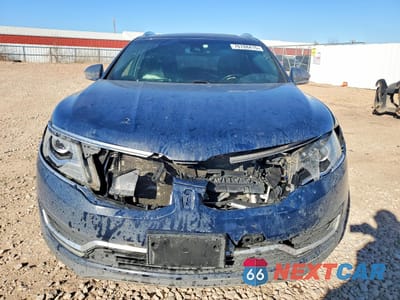 Piąte zdjęcie samochodu w środku: 2018 LINCOLN MKX RESERVE VIN:2LMPJ8LP2JBL25509 - miniatura