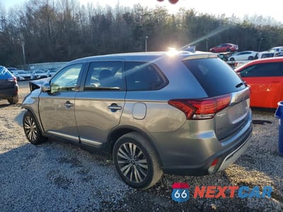 Drugie zdjęcie samochodu z przodu: 2019 MITSUBISHI OUTLANDER SE VIN:JA4AD3A3XKZ028965 - miniatura