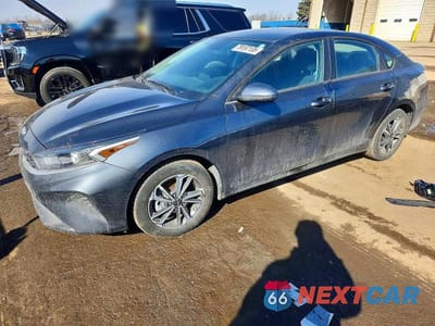 2024 KIA FORTE LXS 3KPF24AD1RE769401 - główne zdjęcie licytacji z USA - miniatura