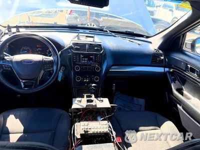 Zdjęcie 9 z 10 samochodu: 2019 FORD EXPLORER POLICE INTERCEPTOR VIN:1FM5K8AR4KGA31995 - miniatura