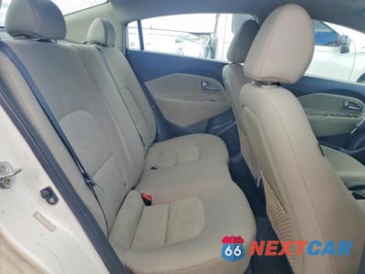 Zdjęcie 10 z 12 samochodu: 2016 KIA RIO LX VIN:KNADM4A38G6598526 - miniatura