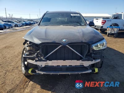 Piąte zdjęcie samochodu w środku: 2021 BMW X3 SDRIVE30I VIN:5UXTY3C06M9F02503 - miniatura