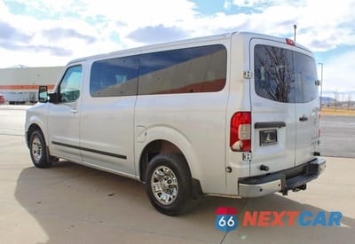 Czwarte zdjęcie samochodu z boku: 2015 NISSAN NV 3500 HD SL VIN:5BZAF0AA0FN851107 - miniatura