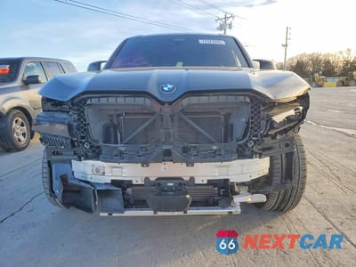 Piąte zdjęcie samochodu w środku: 2024 BMW XM VIN:5YM23CS03R9U50708 - miniatura