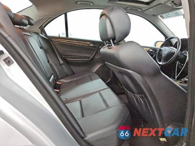 Zdjęcie 10 z 12 samochodu: 2007 MERCEDES-BENZ C 230 VIN:WDBRF52H17F854149 - miniatura