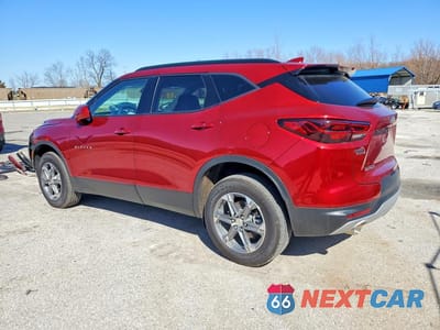 Drugie zdjęcie samochodu z przodu: 2023 CHEVROLET BLAZER 2LT VIN:3GNKBCR43PS219507 - miniatura