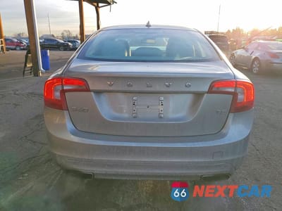 Zdjęcie 6 z 11 samochodu: 2014 VOLVO S60 T5 VIN:YV1612FS9E2294418 - miniatura