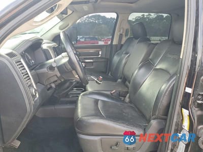 Zdjęcie 7 z 11 samochodu: 2015 RAM 3500 LARAMIE VIN:3C63R2JL2FG681104 - miniatura
