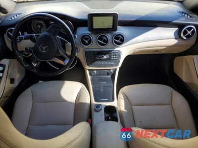 Zdjęcie 8 z 12 samochodu: 2014 MERCEDES-BENZ CLA 250 VIN:WDDSJ4EB8EN104839 - miniatura