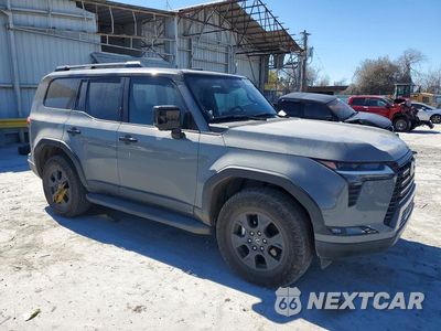 Czwarte zdjęcie samochodu z boku: 2024 LEXUS GX 550 PREMIUM/PREMIUM+ VIN:JTJTBCDX0R5007754 - miniatura