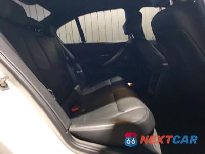 Zdjęcie 10 z 12 samochodu: 2013 BMW 335 I VIN:WBA3A9C55DF475066 - miniatura