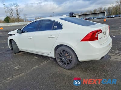 Drugie zdjęcie samochodu z przodu: 2015 VOLVO S60 PREMIER+ VIN:YV140MFC0F1317929 - miniatura