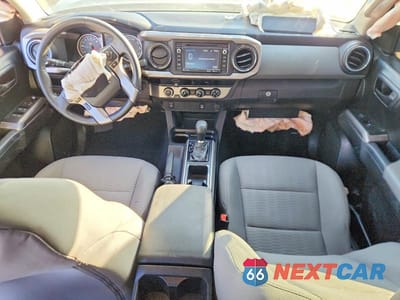 Zdjęcie 8 z 12 samochodu: 2017 TOYOTA TACOMA SR5 V6 VIN:3TMCZ5AN8HM086886 - miniatura