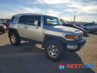 Czwarte zdjęcie samochodu z boku: 2007 TOYOTA FJ CRUISER BASE VIN:JTEBU11F770005353 - miniatura