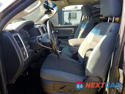 Zdjęcie 7 z 13 samochodu: 2014 RAM 3500 SLT VIN:3C63R3HL8EG293000 - miniatura