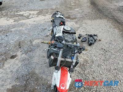 Piąte zdjęcie samochodu w środku: 2003 HONDA CBR600 RR VIN:JH2PC37063M004720 - miniatura
