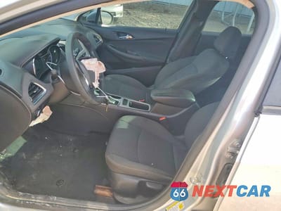 Zdjęcie 7 z 11 samochodu: 2017 CHEVROLET CRUZE LS VIN:1G1BC5SM1H7155066 - miniatura