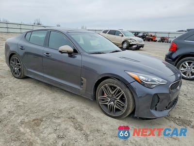 Czwarte zdjęcie samochodu z boku: 2023 KIA STINGER GT2 VIN:KNAE55LC9P6130650 - miniatura