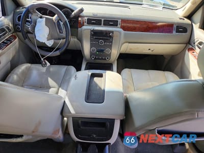 Zdjęcie 8 z 12 samochodu: 2010 GMC SIERRA K1500 SLT VIN:3GTRKWE3XAG298934 - miniatura