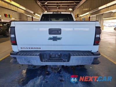 Zdjęcie 6 z 11 samochodu: 2015 CHEVROLET SILVERADO K2500 HEAVY DUTY VIN:1GC1KUEG8FF140816 - miniatura