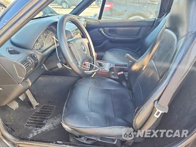 Zdjęcie 7 z 11 samochodu: 1998 BMW Z3 VIN:4USCH7334WLE10907 - miniatura
