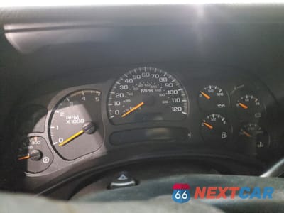 Zdjęcie 9 z 12 samochodu: 2005 CHEVROLET SILVERADO K2500 HEAVY DUTY VIN:1GCHK23245F903164 - miniatura